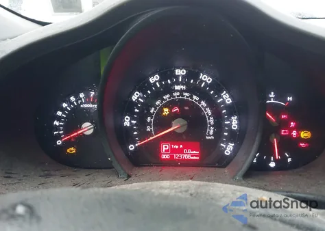 2014 Kia Sportage Lx z USA, uszkodzony, nr VIN KNDPB3ACXE7560996